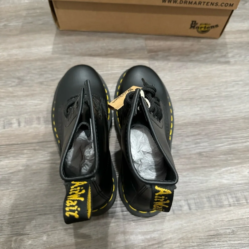 Dr Martens 1460 Black Smooth Leather Lace Up Combat Boots